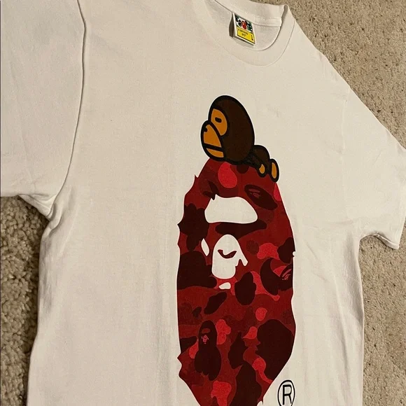 NWOT BAPE RED CAMO TEE JAPAN SZ LARGE - Picture 5 of 6